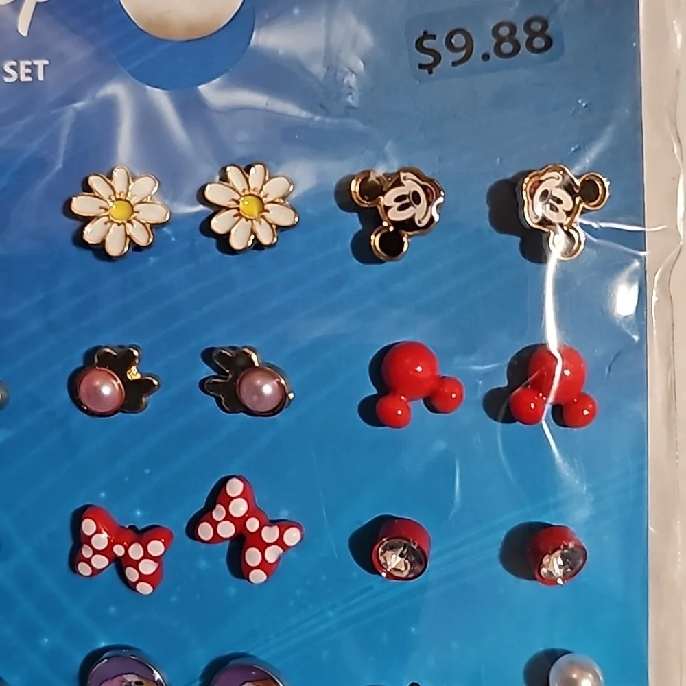 Disney Mickey, Minnie Mouse & Friends Stud Earrings One Pack of 16 Pairs New
